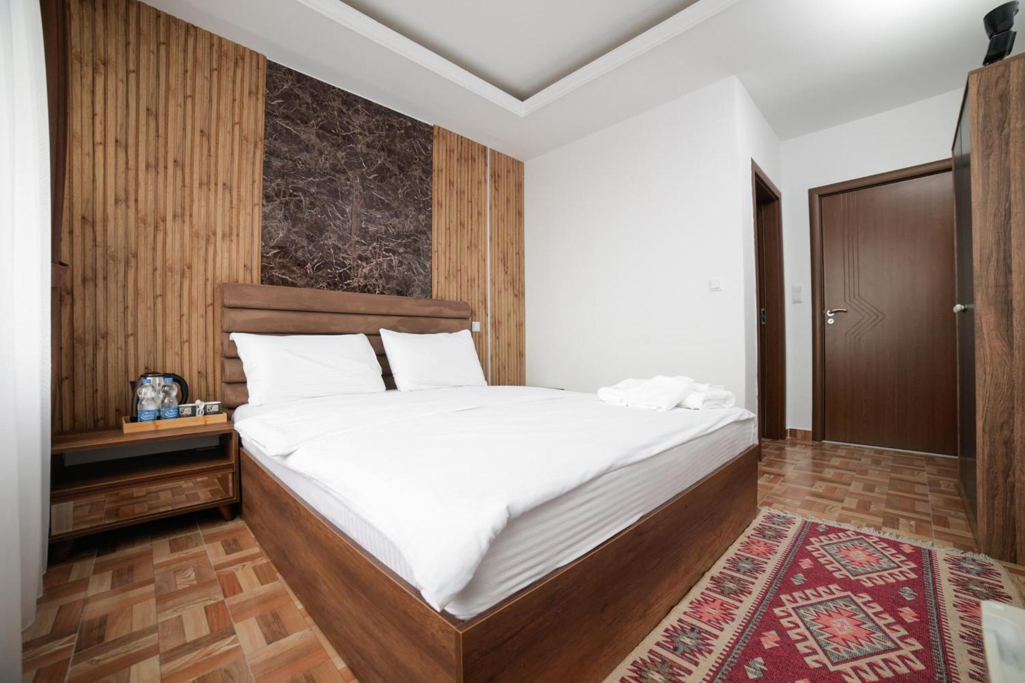 Hotel Denis Prizren Exterior photo